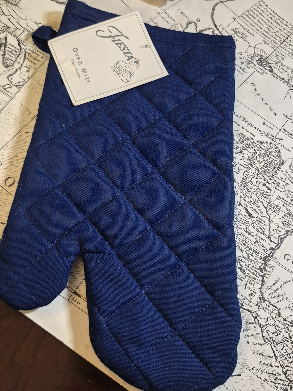 DISCONTINUED Fiesta Deep Navy Quilted Oven Mitt